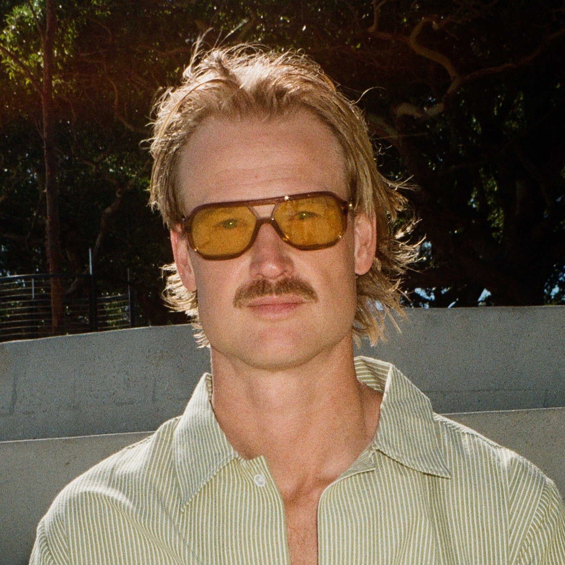 Retro rectangular aviator