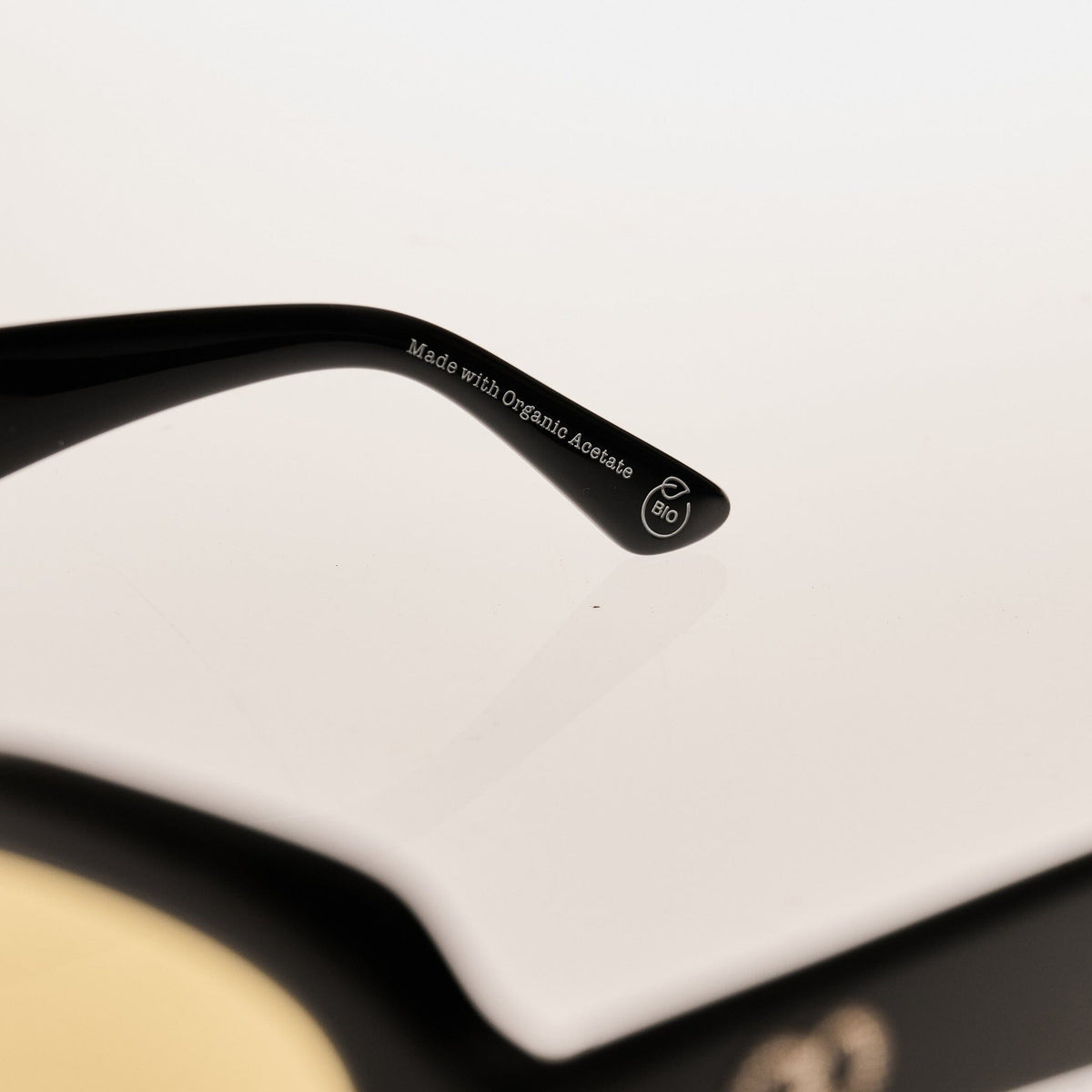 BALLET Gloss Black Bio Acetate | Yellow Bio Lens