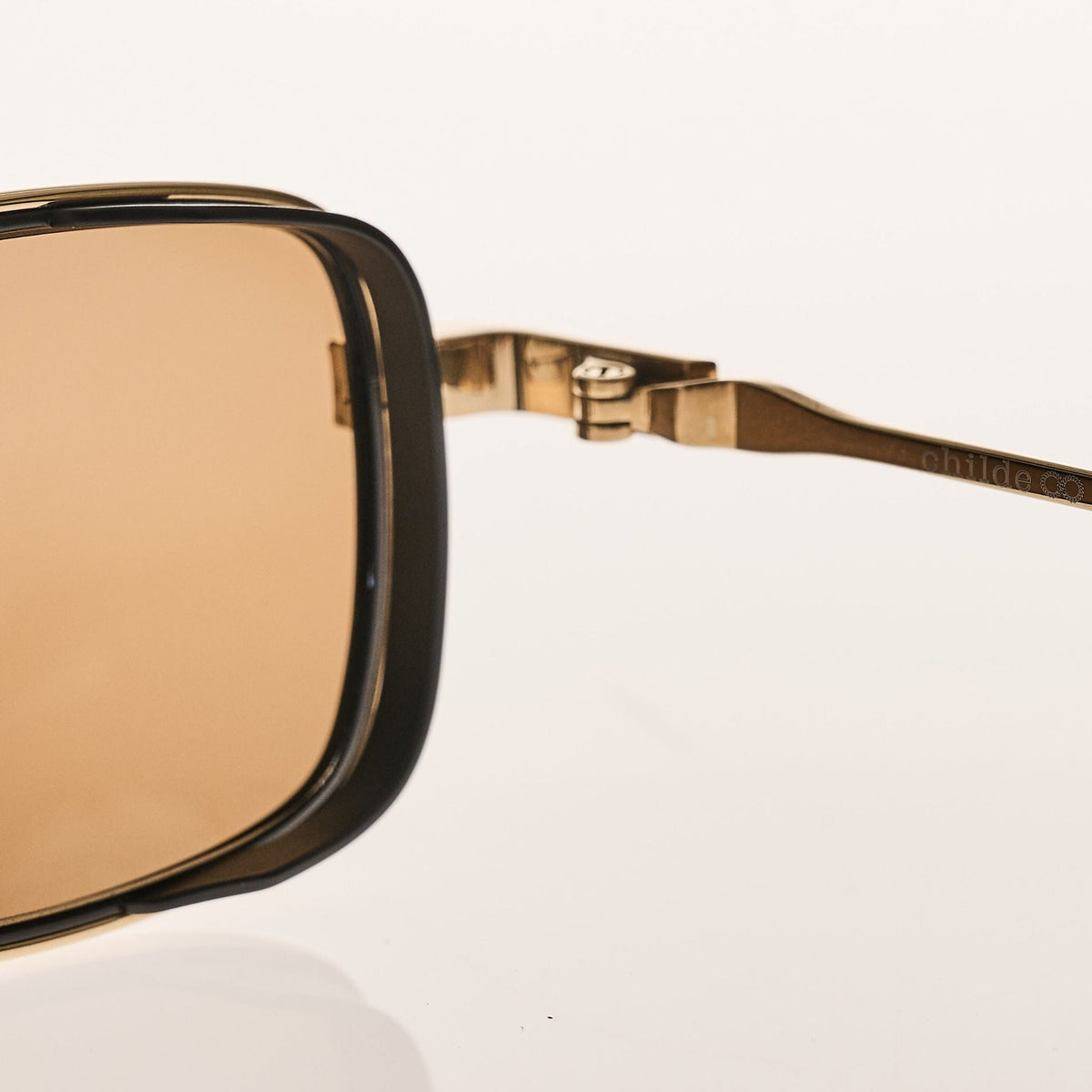 CYBER Gold | Amber Bio Lens