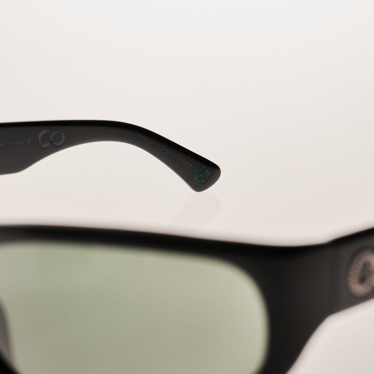 CYLINDER Gloss Black | Green Polarised Bio Lens