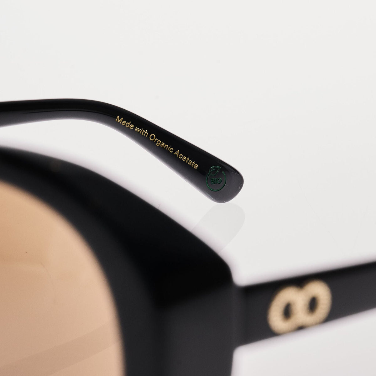 DRUMMER-2.0 Gloss Black | Amber Bio Lens