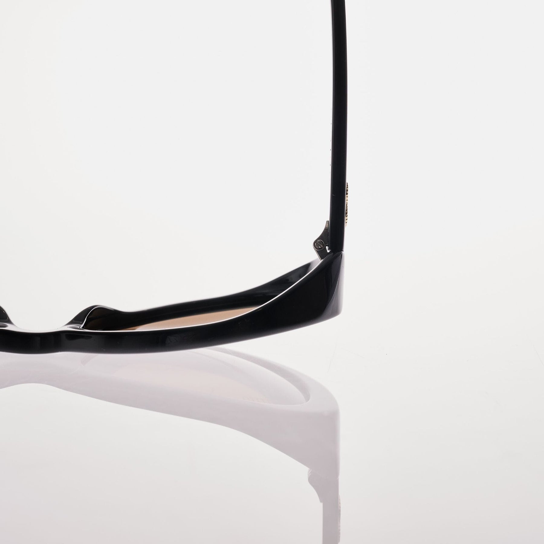 DRUMMER-2.0 Gloss Black | Amber Bio Lens