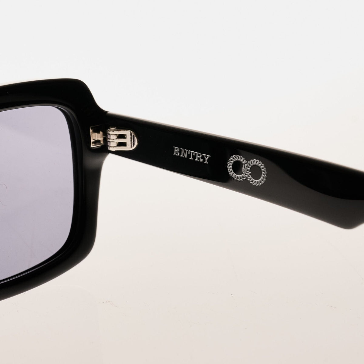 ENTRY Gloss Black | Grey Bio Lens