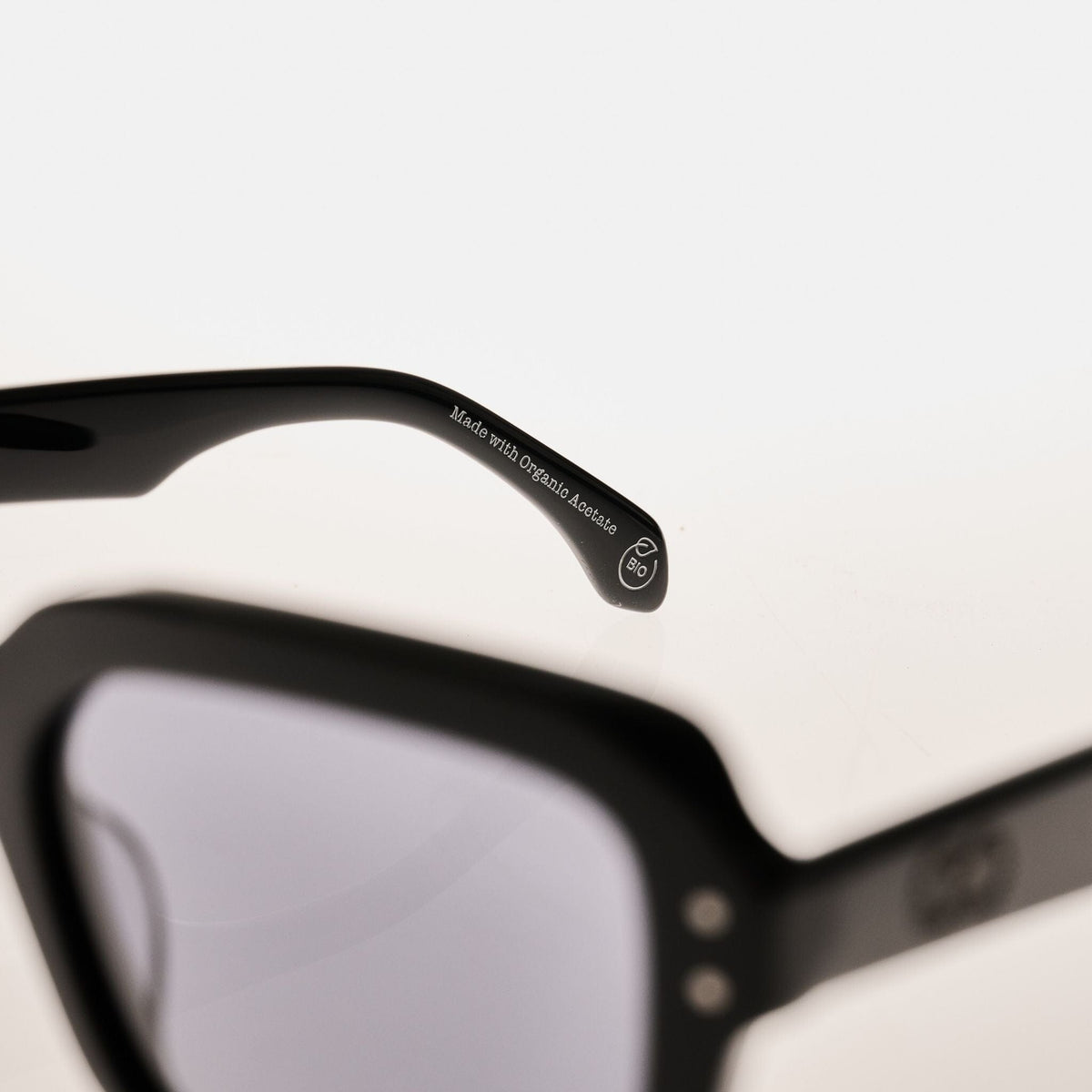 ENTRY Gloss Black | Grey Bio Lens