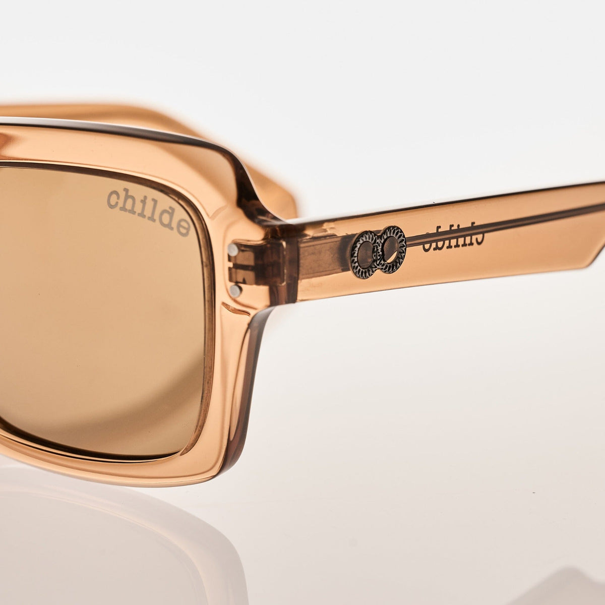 ENTRY Cola | Amber Bio Lens