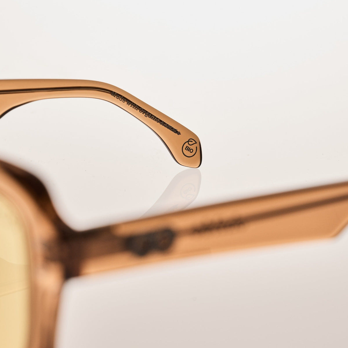 ENTRY Cola | Yellow Bio Lens