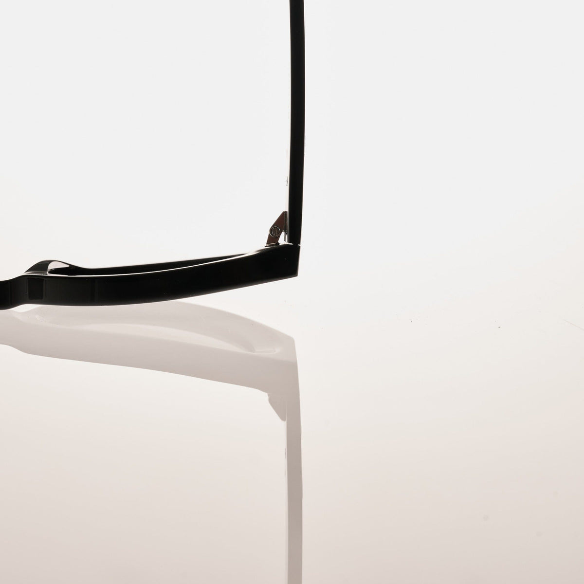 ORACLE Gloss Black | Green Polarised Bio Lens