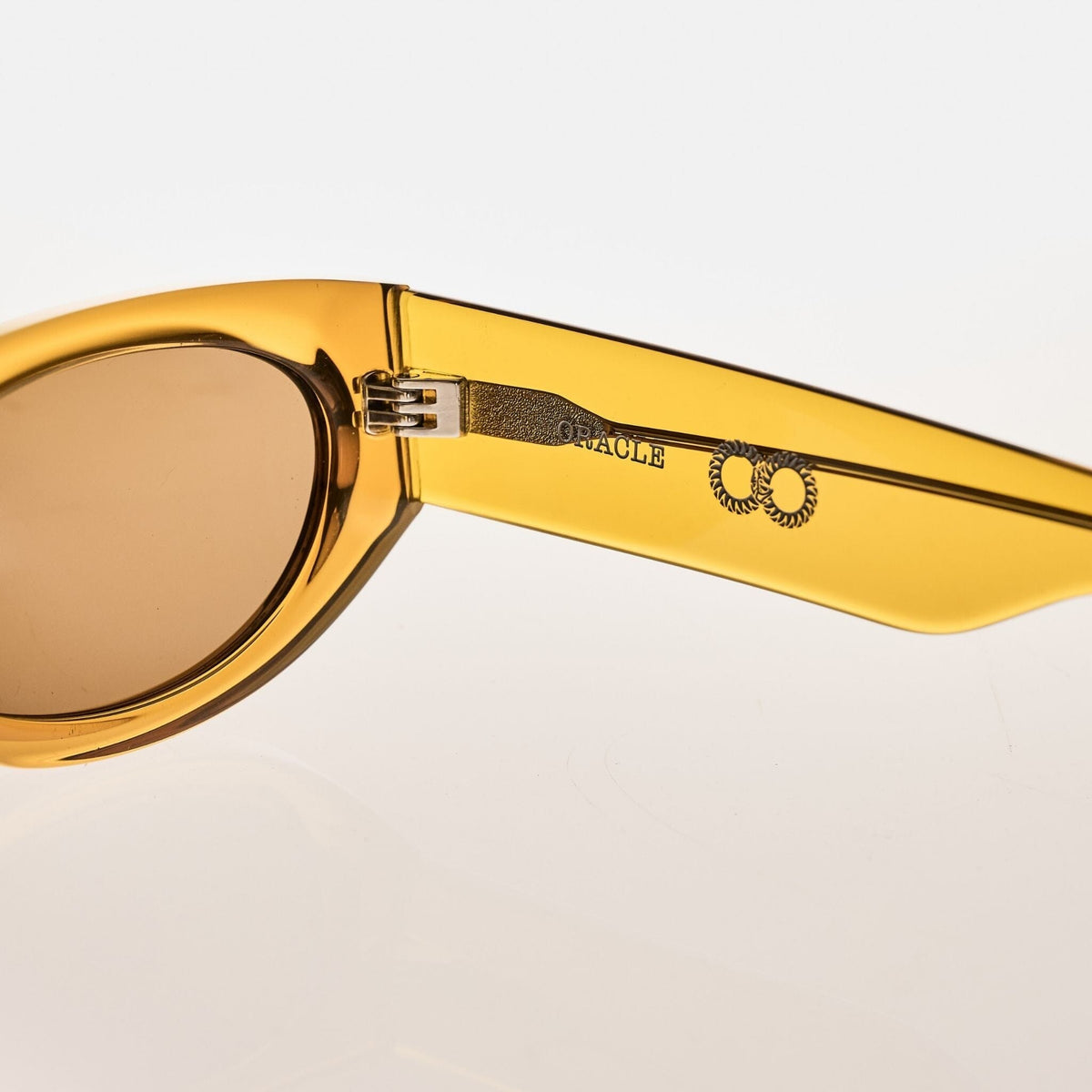 ORACLE Translucent Honey | Amber Bio Lens