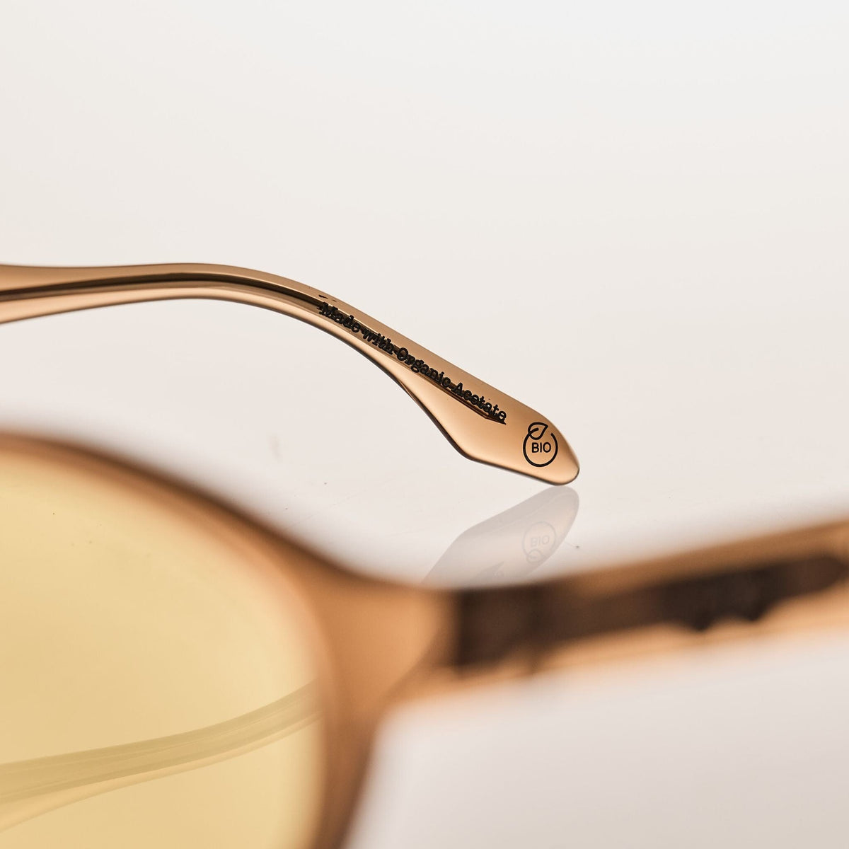 PALOMA Cola | Yellow Bio Lens