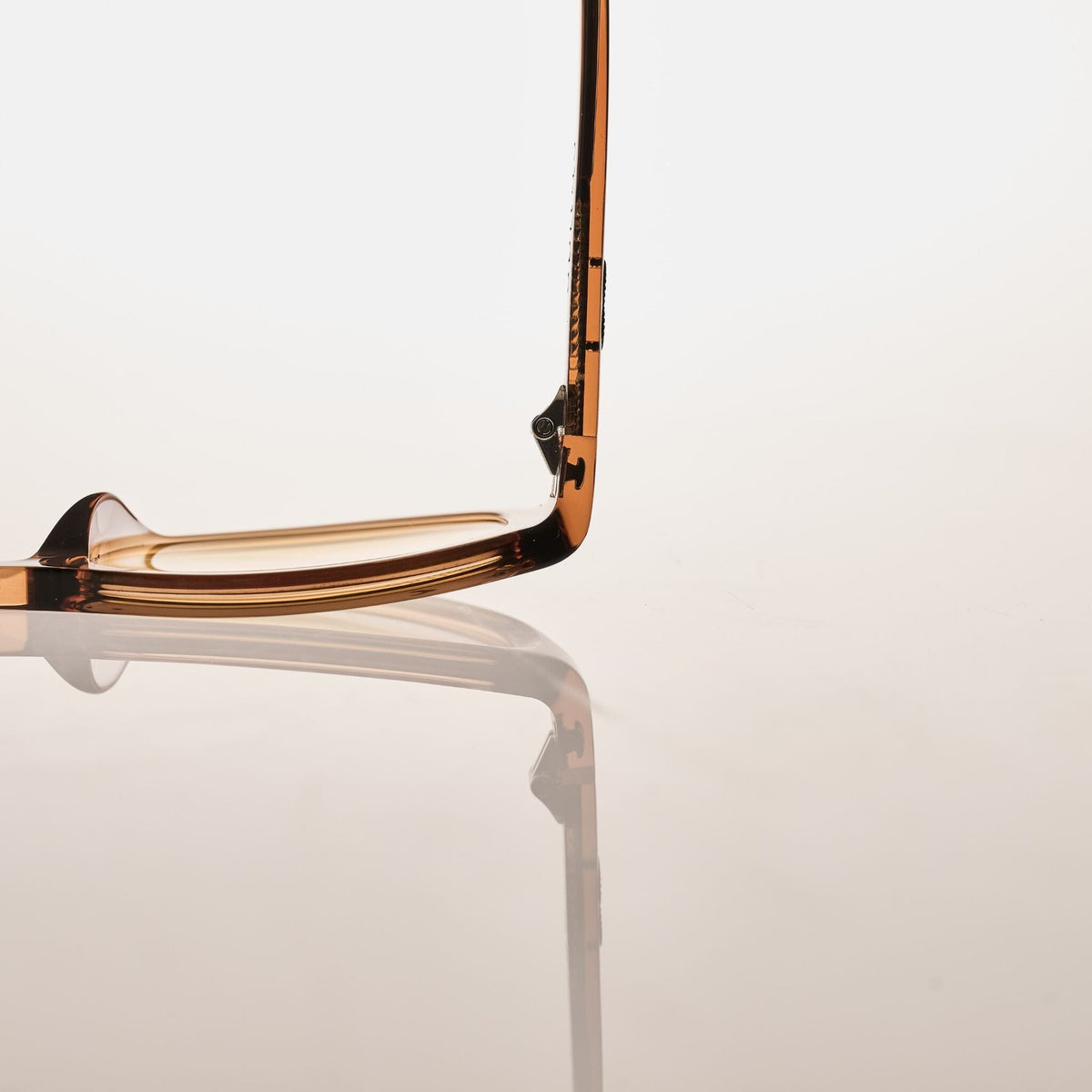 PALOMA Cola | Yellow Bio Lens