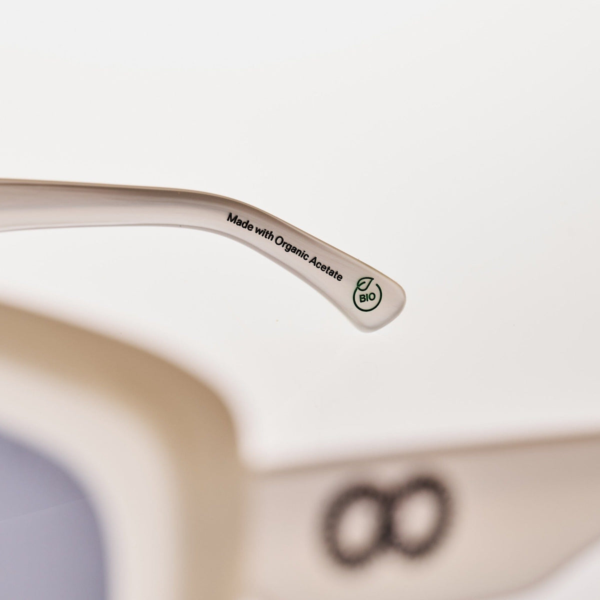 SIREN Pearl White Silver | Grey Bio Lens