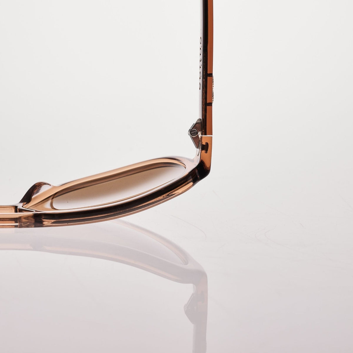 TREBLE.2.0 Cola | Amber Bio Lens