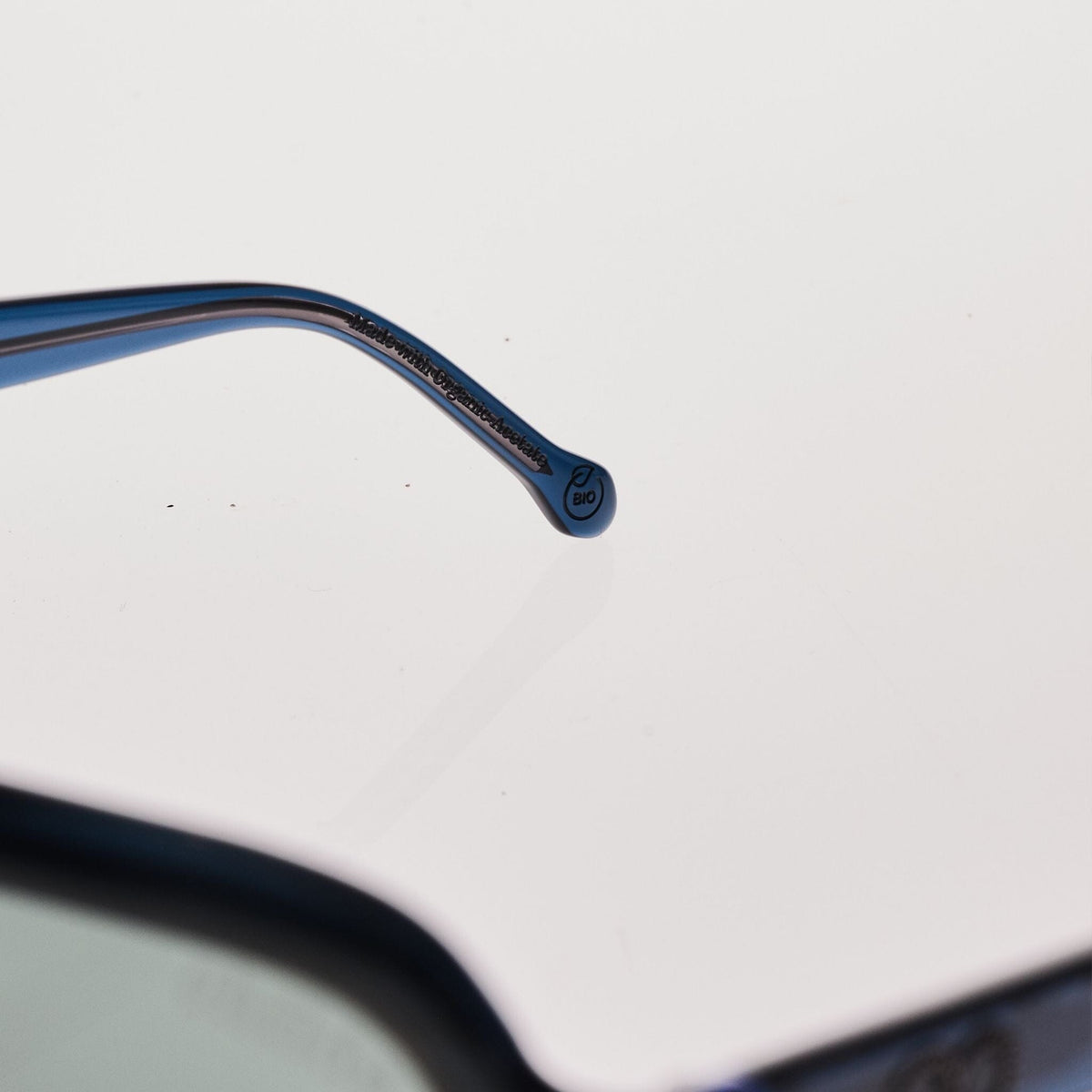 TREBLE.2.0 Blue Sunset Gradient | Green Polarised Bio Lens