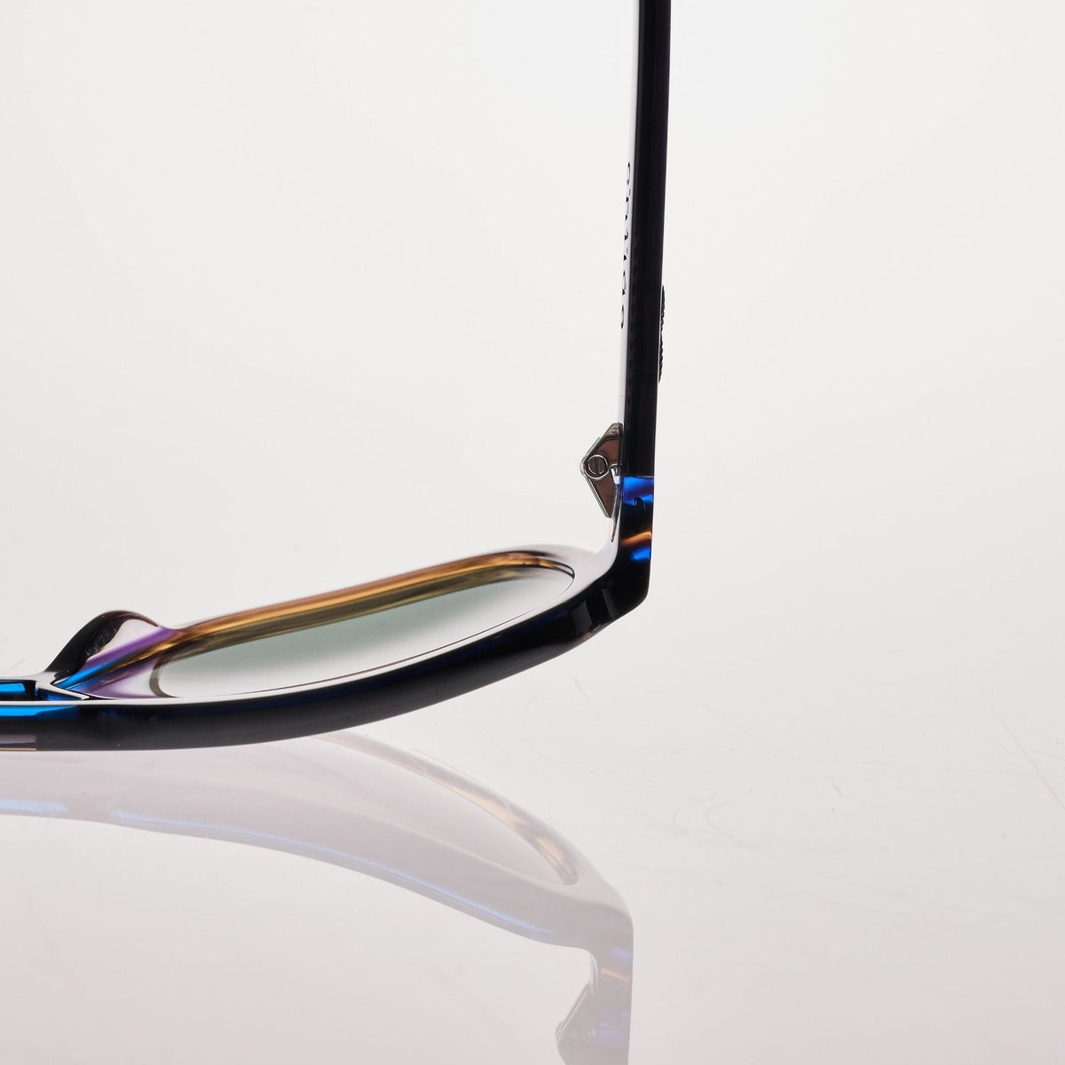 TREBLE.2.0 Blue Sunset Gradient | Green Polarised Bio Lens