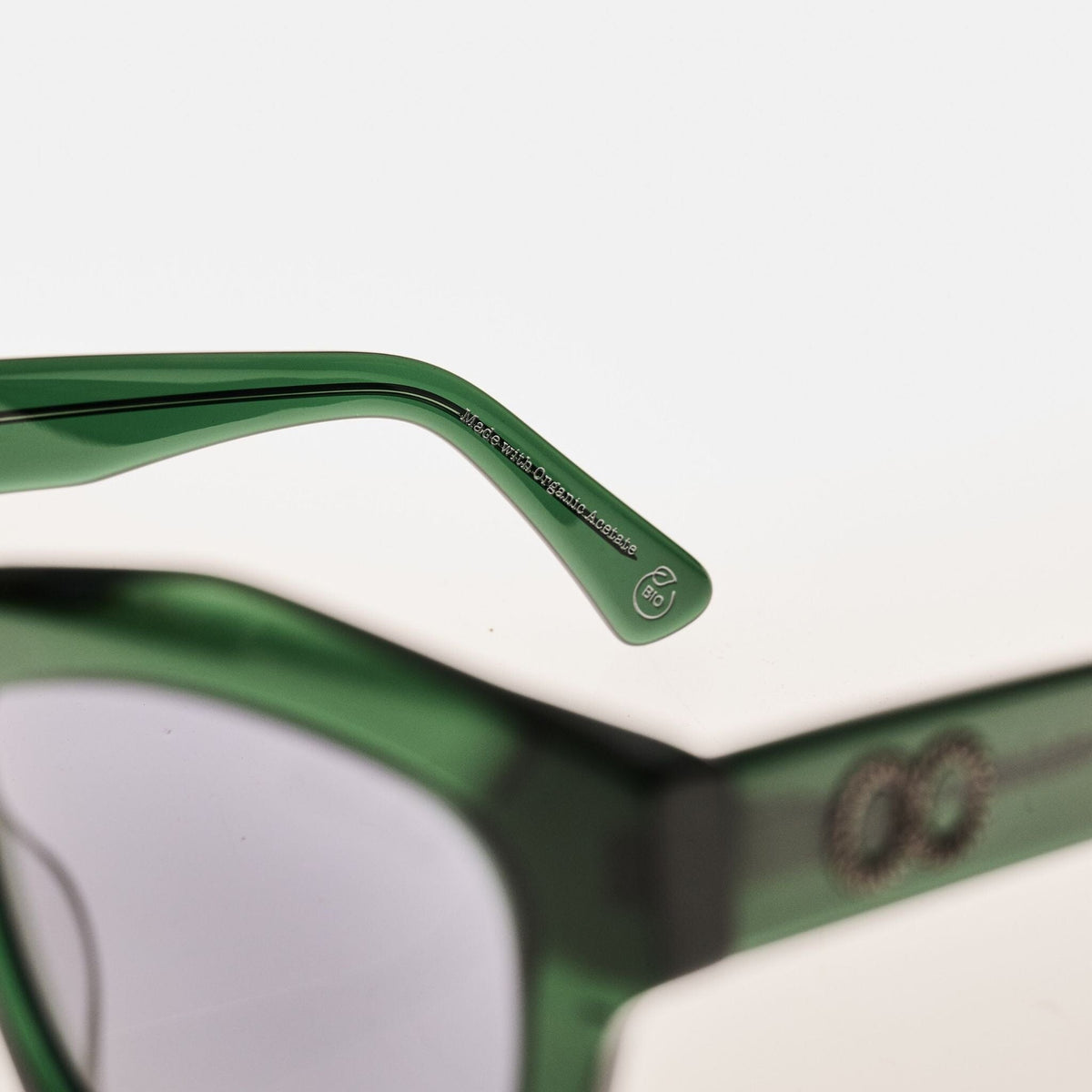 VIVID Bio-Acetate Translucent Green | Grey Bio Lens