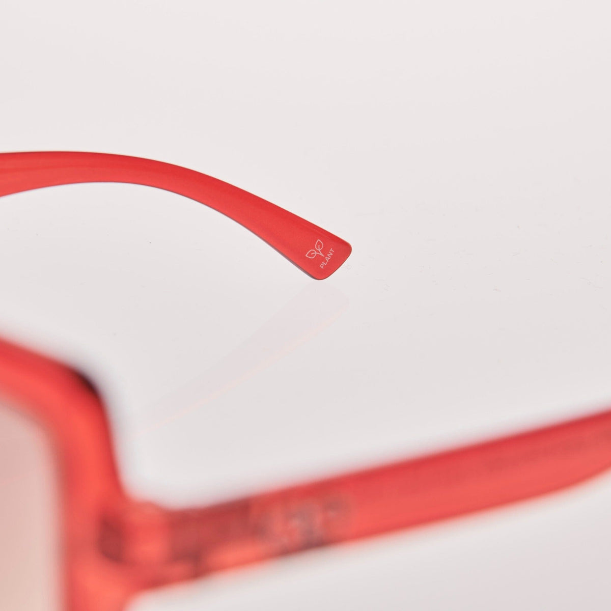 ENTRY Love You Translucent Red | Rose Gradient Bio Lens
