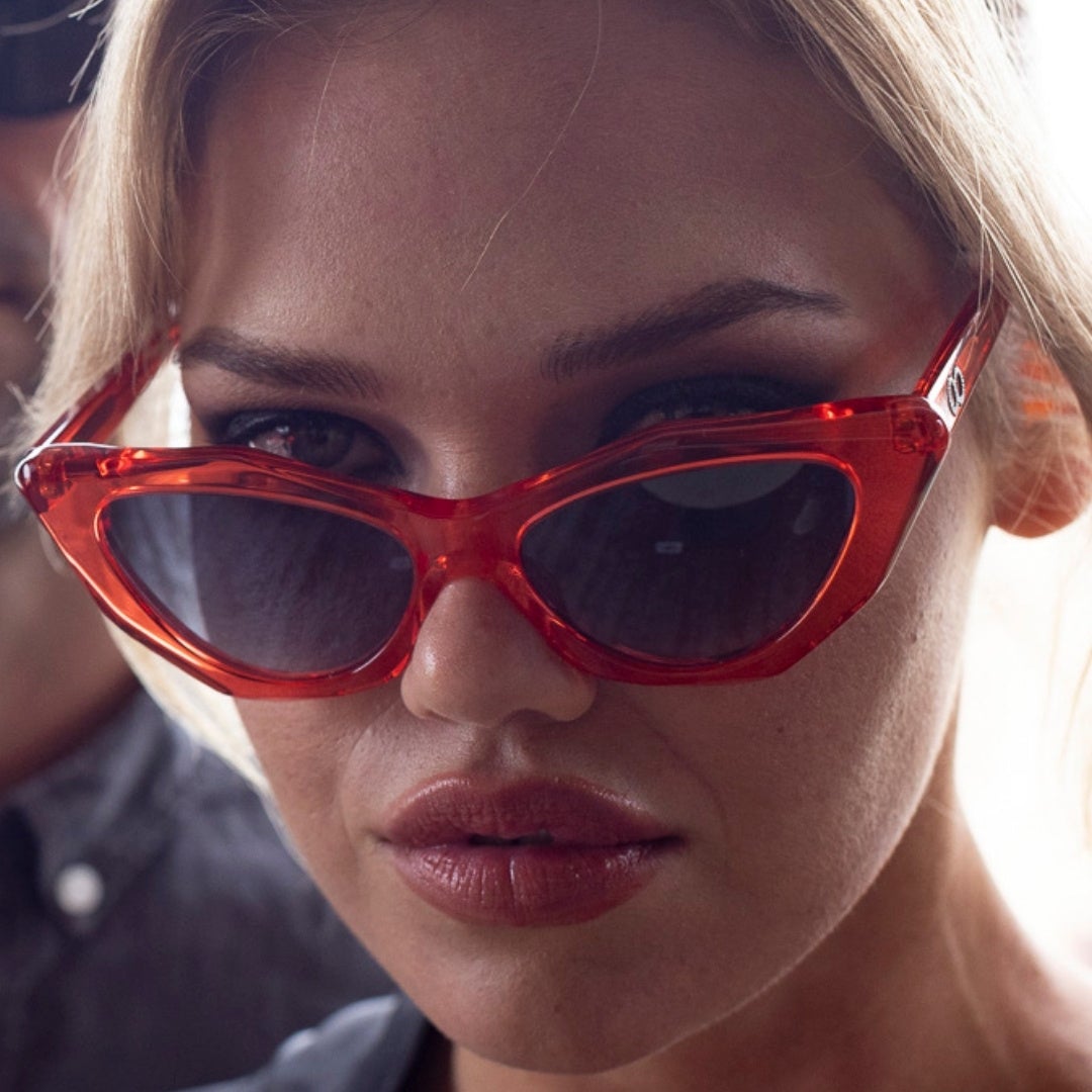 MOOKHI Translucent Red | Amber Bio Lens