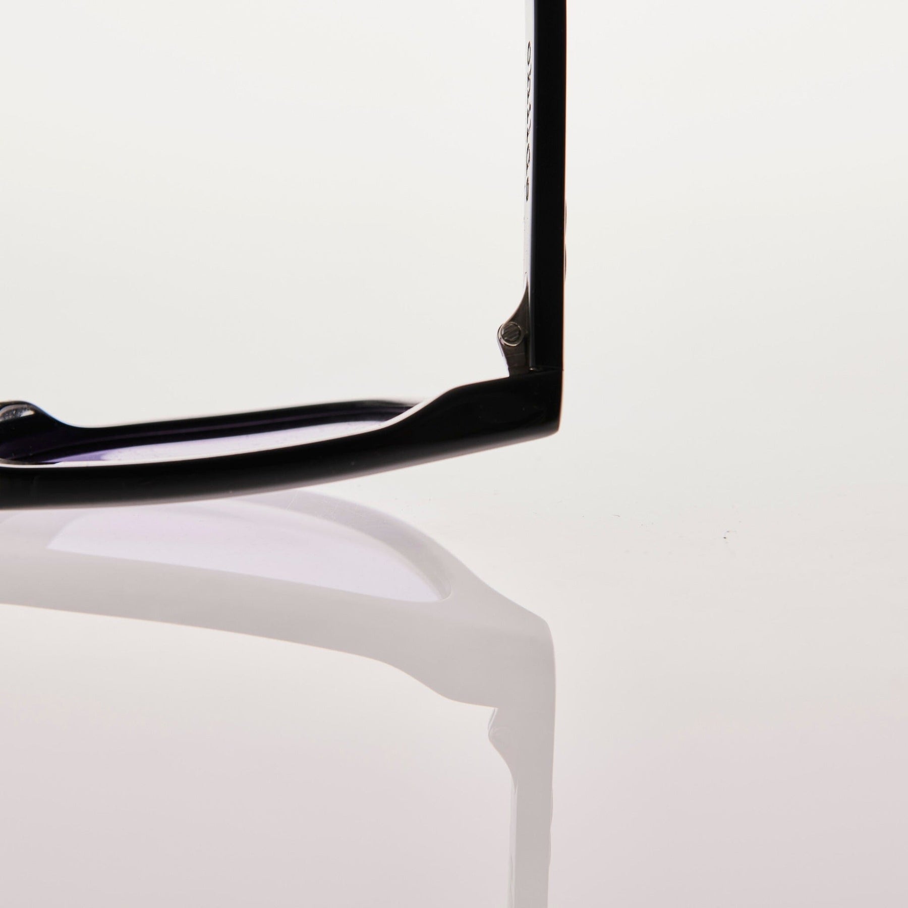 RnB Gloss Black | Purple Bio Lens