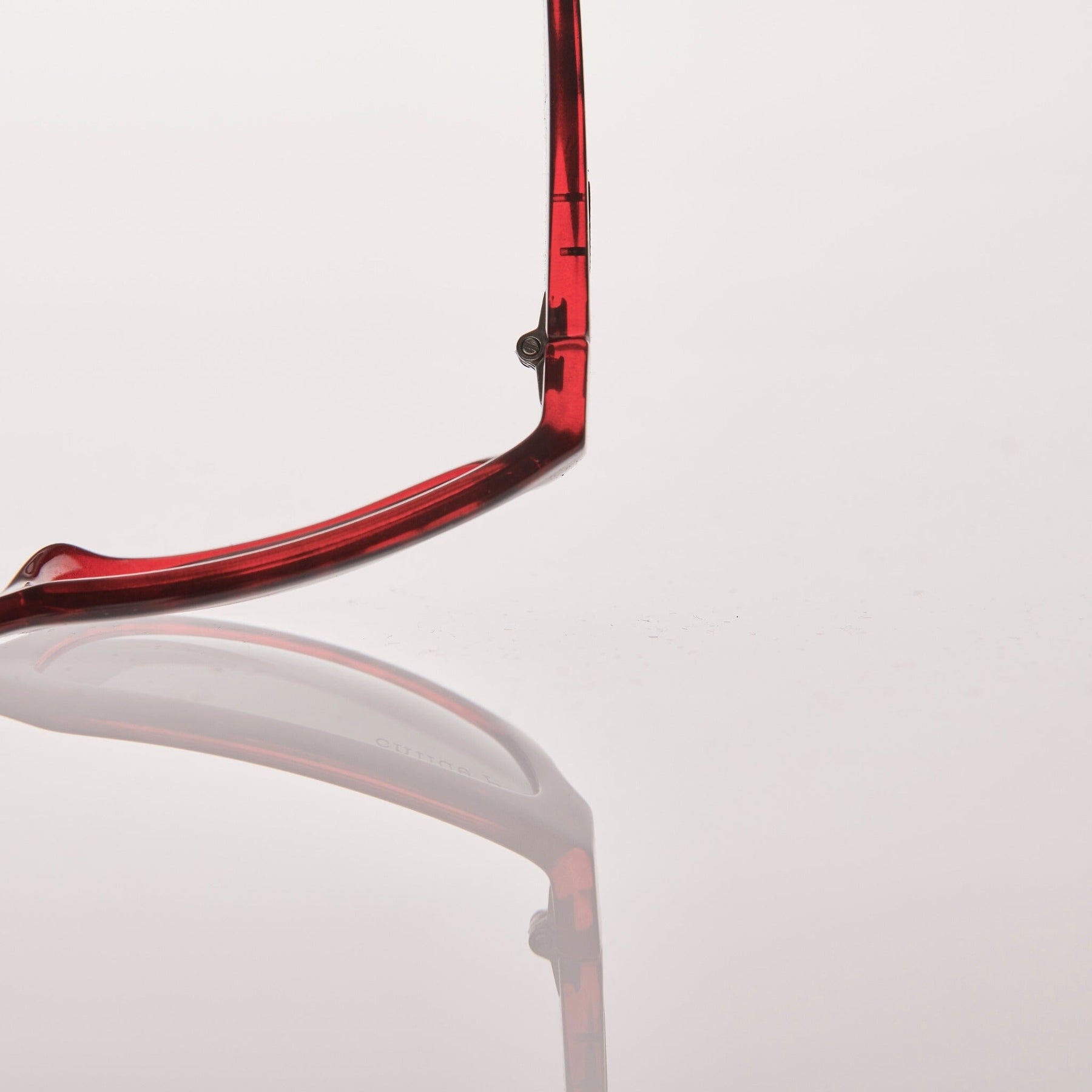 TASMAN Rouge Tort | Green Polarised Bio Lens